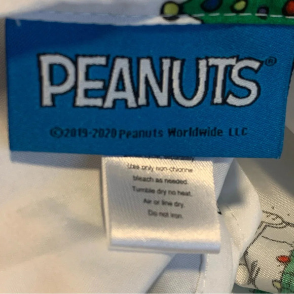 Berkshire Peanuts Snoopy Christmas Wreath Cactus Lights Full Flat Sheet 80x96" - Picture 4 of 7